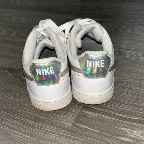 NIKE White Sneakers with Silver Accents - Picture 4 of 6